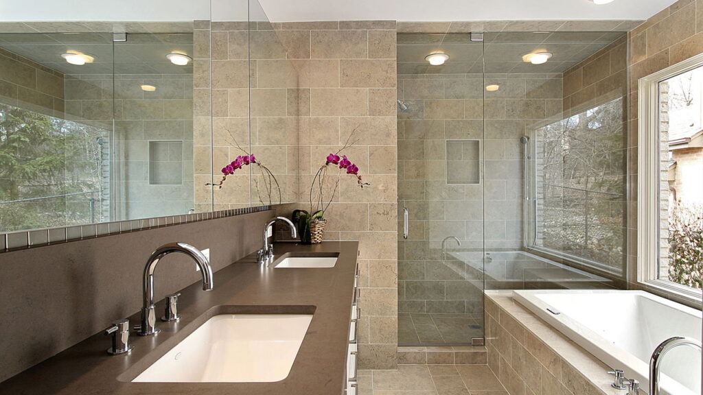 Banheiro moderno com design minimalista que surpreende