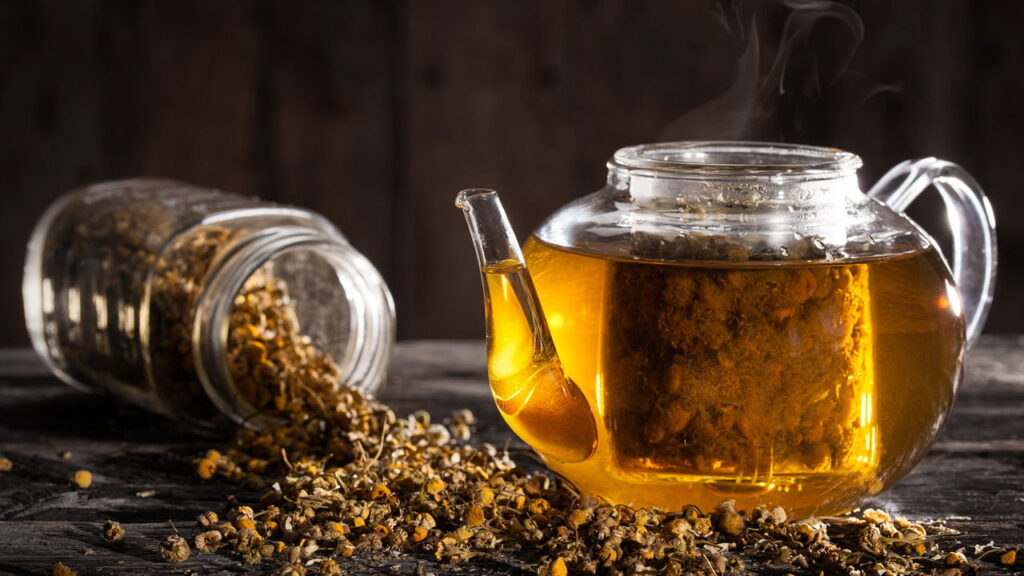 O que acontece com seu corpo se você beber chá de camomila todos os dias?