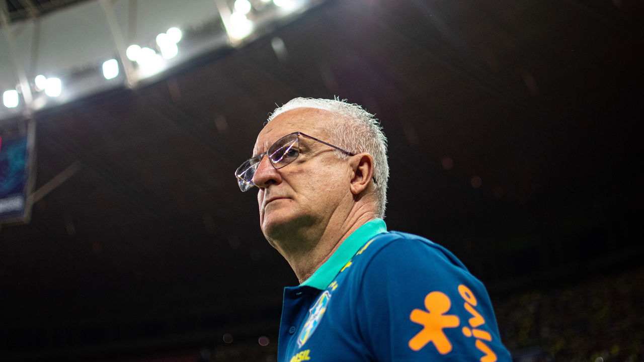 Dorival Júnior lidera vitória do Corinthians e negociações para 2025