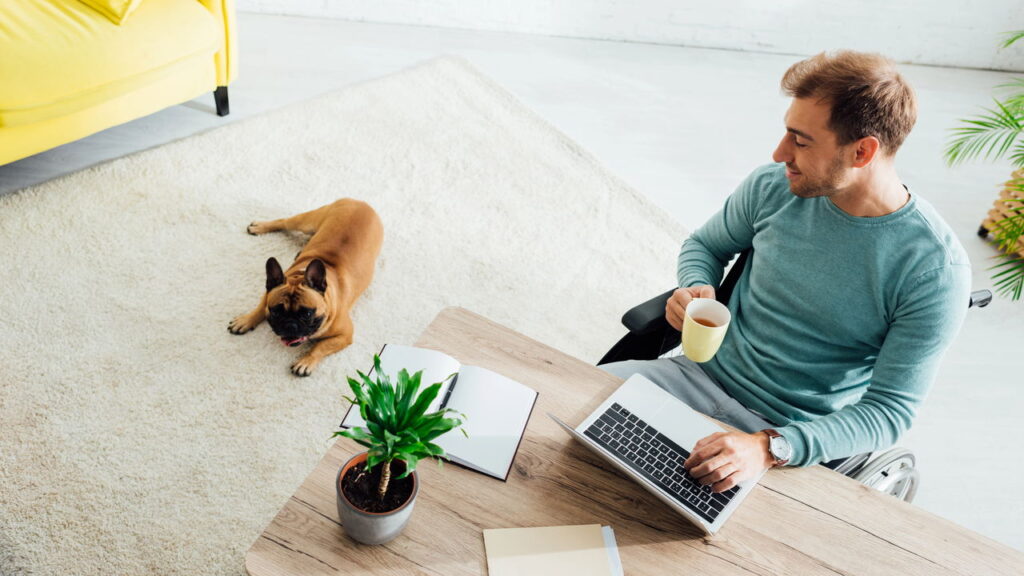 Como criar um home office eficiente sem abrir mão do conforto