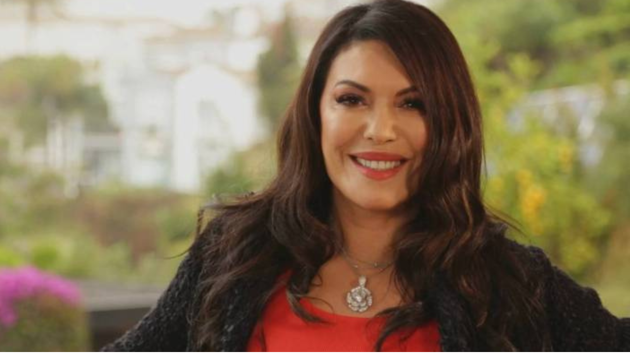 Apresentadora famosa negocia retorno surpreendente à Band