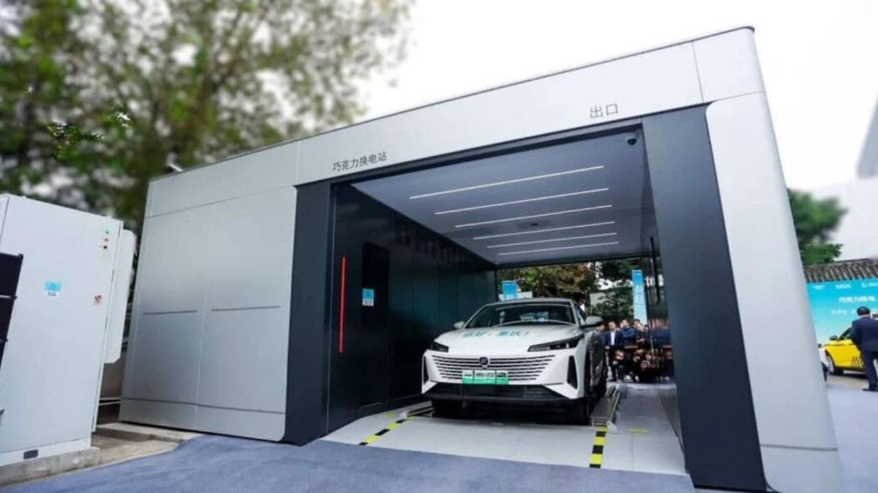 China lança carro elétrico que dispensa recarga