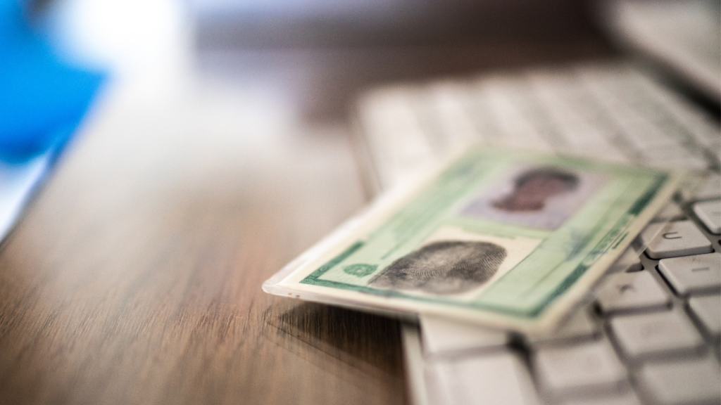 Carteira do Idoso agora pode ser feita sem sair de casa! Entenda como