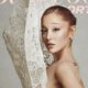 O segredo de Ariana Grande! Como ela transforma looks simples em tendência?