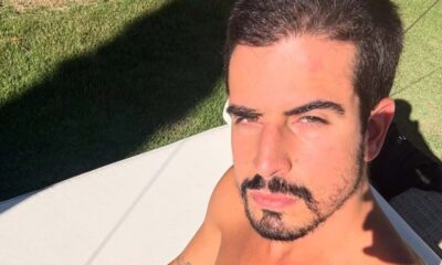 Enzo Celulari exibe família ampliada, e reúne Claudia Raia e Edson Celulari.