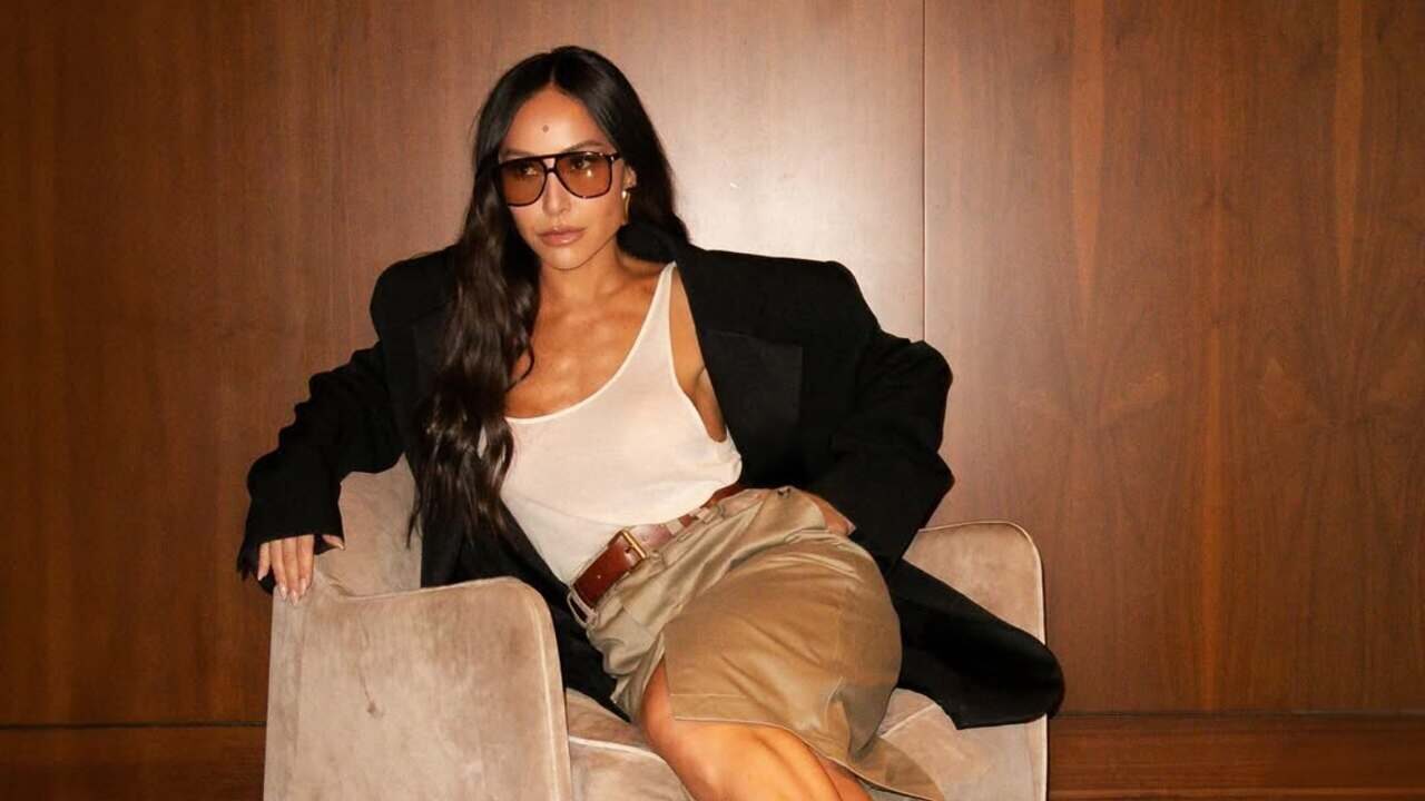 Adeus, terno chato! Conheça o corpcore e transforme seu visual de trabalho.