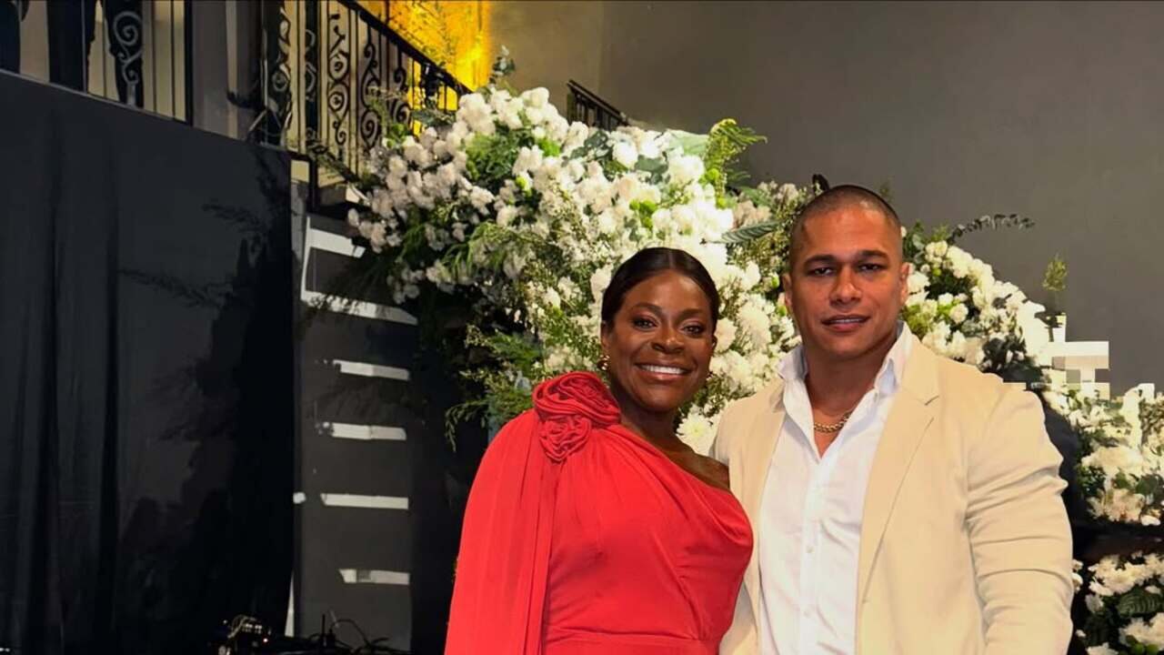 Jojo Todynho exibe nova fase com look poderoso e sofisticado em evento.