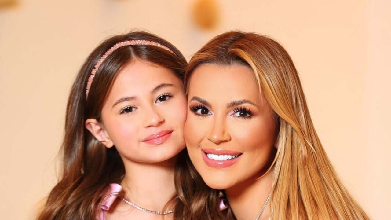 Bebês reborn de lembrancinha? A festa da filha de Deolane Bezerra que chocou o Brasil!