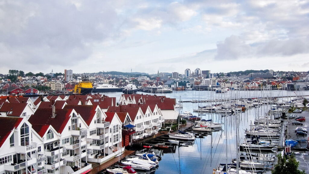 As 7 cidades mais bonitas da Noruega para conhecer em 2025