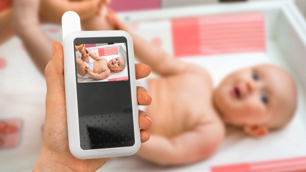 As melhores babás eletrônicas para vigiar o bebê ao vivo