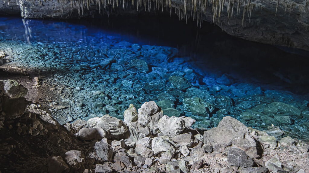 A cidade do Brasil que está encantando o mundo com suas águas cristalinas
