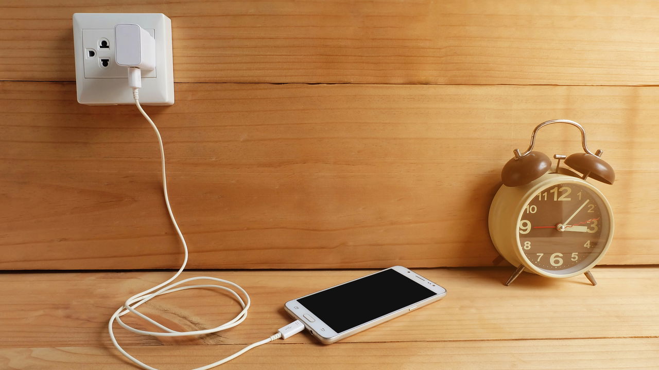 Esses sinais simples mostram se o carregador é falso ou não