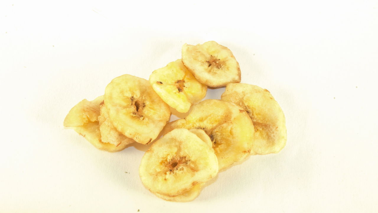 Essa receita de chips de banana vai te surpreender