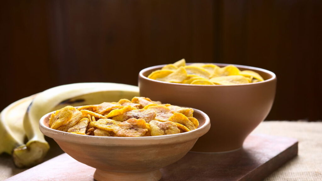 Essa receita de chips de banana vai te surpreender
