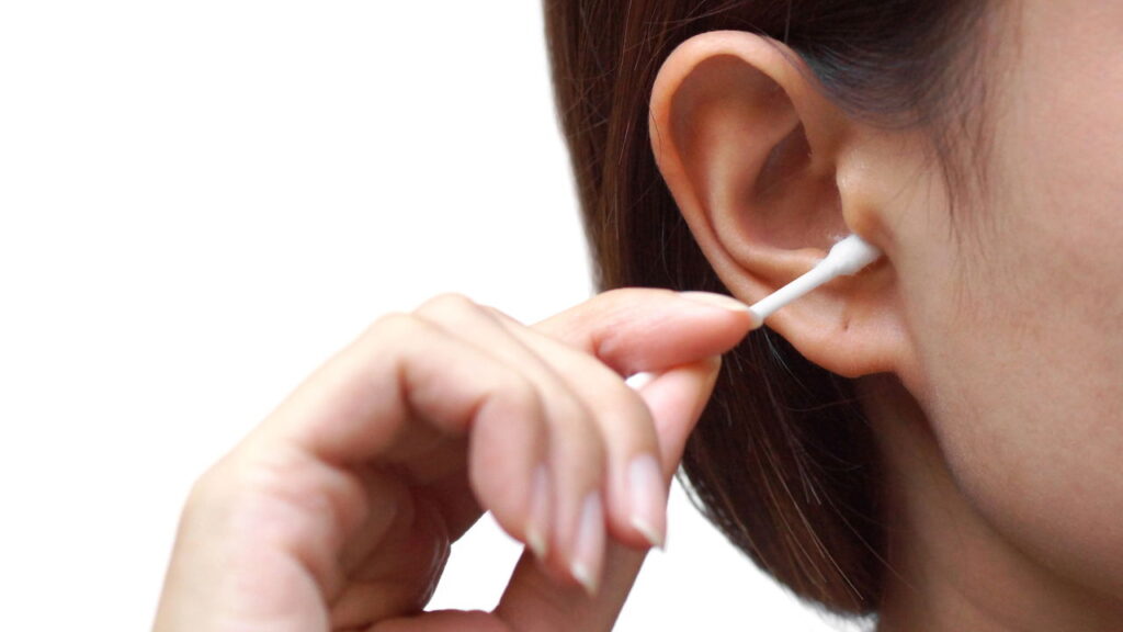 Coceira no ouvido pode ser algo grave
