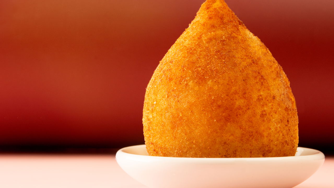 A coxinha perfeita existe! Faça em casa com essa receita de liquidificador!