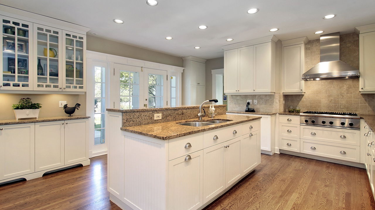 O material queridinho dos arquitetos que está desbancando os azulejos na cozinha