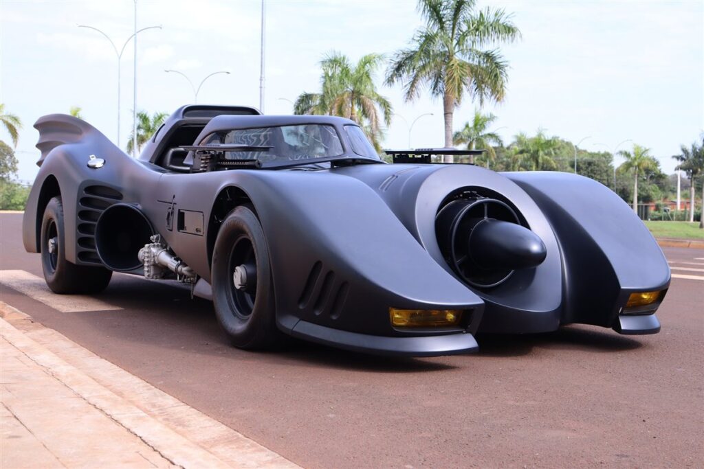 O Batmóvel mais icônico da história está à venda e colecionadores comemoram