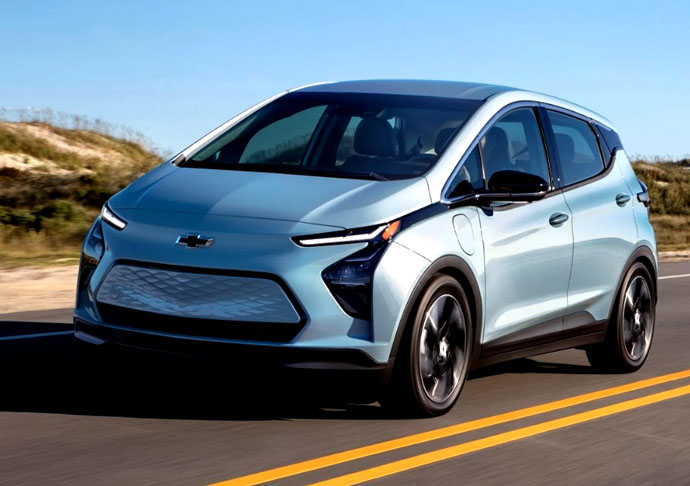 Chevrolet Bolt 2027 retorna como opção elétrica temporária no mercado