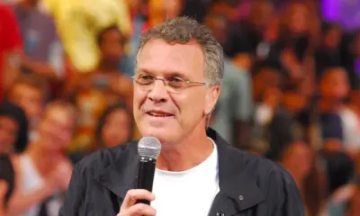 Pedro Bial e Maria Prata inspira com 10 anos de casamento e duas filhas