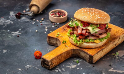 Como preparar hambúrguer suculento em casa com truques fáceis