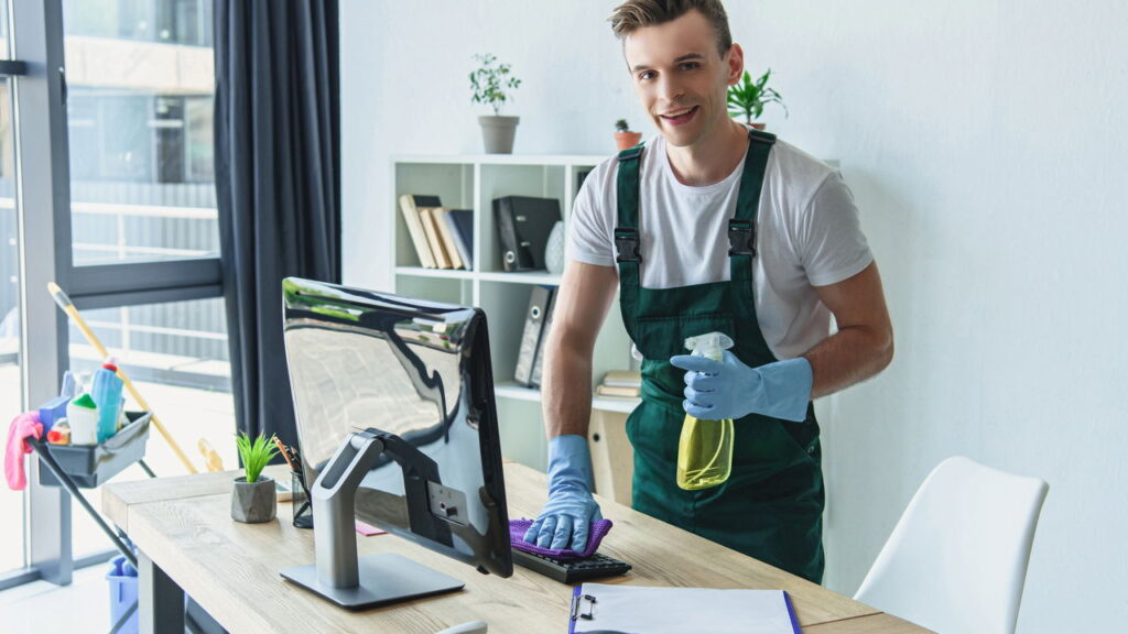 Limpeza no trabalho é a chave para saúde e alta performance