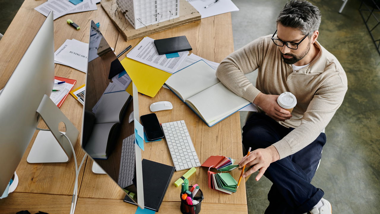 Melhor diy para organizar sua mesa de trabalho