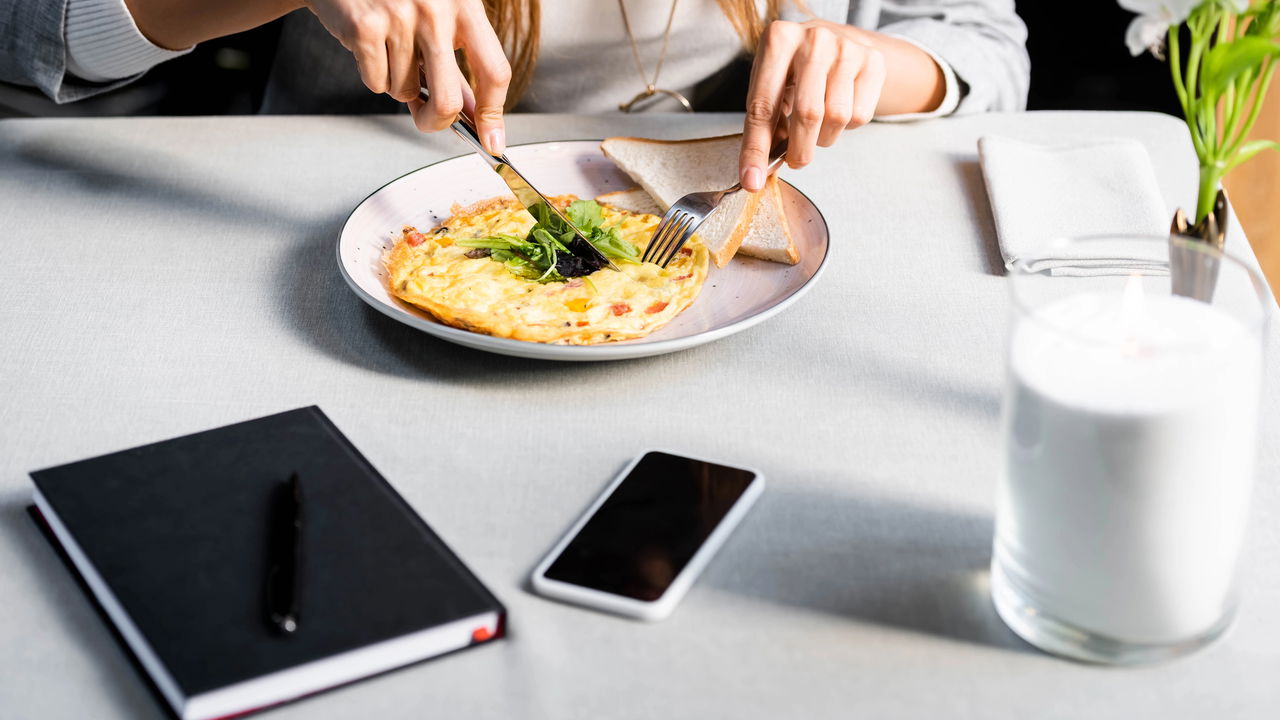 Pare de dietas restritivas! A nova forma de comer que nutre corpo e mente!
