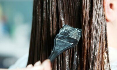 Dica infalível para tingir o cabelo sozinha em casa