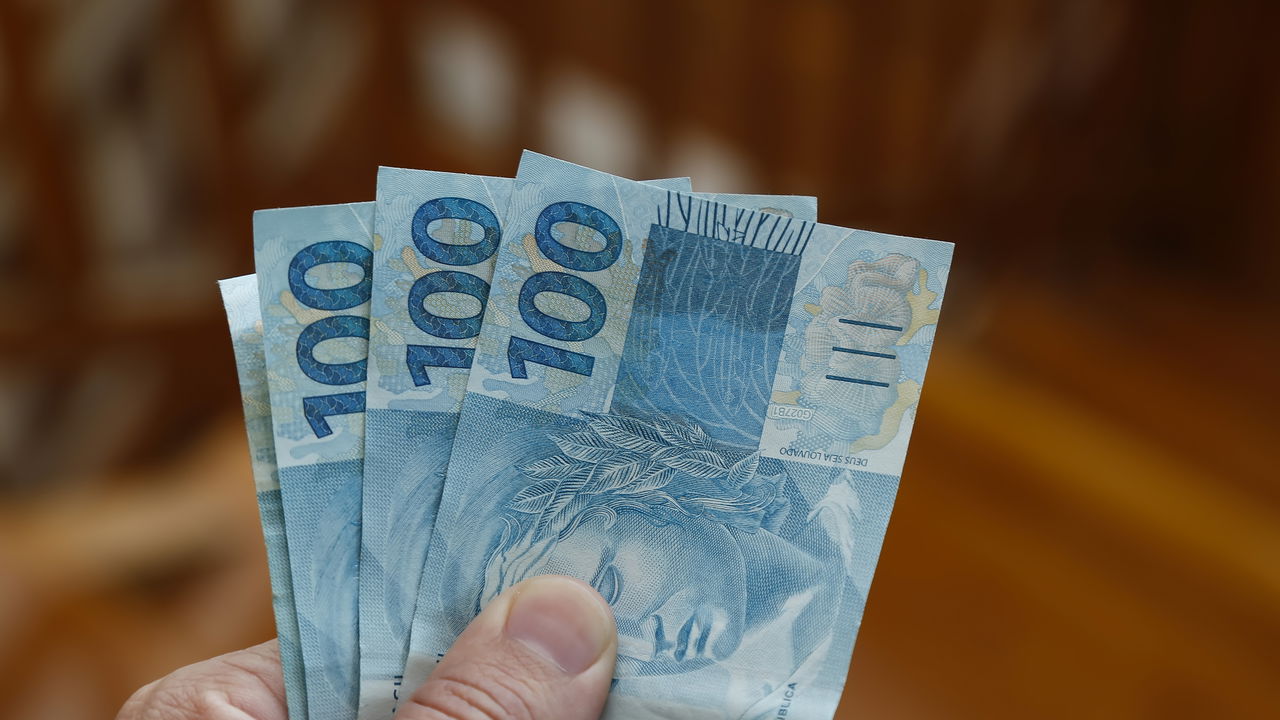 Renda do brasileiro dispara com os benefícios sociais