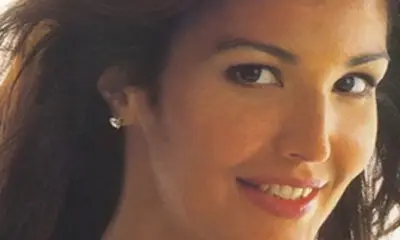 Roberta Close emociona em retorno ao Brasil após 30 anos