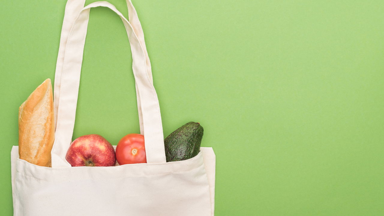 O lado sombrio do plástico e a solução da sacola biodegradável