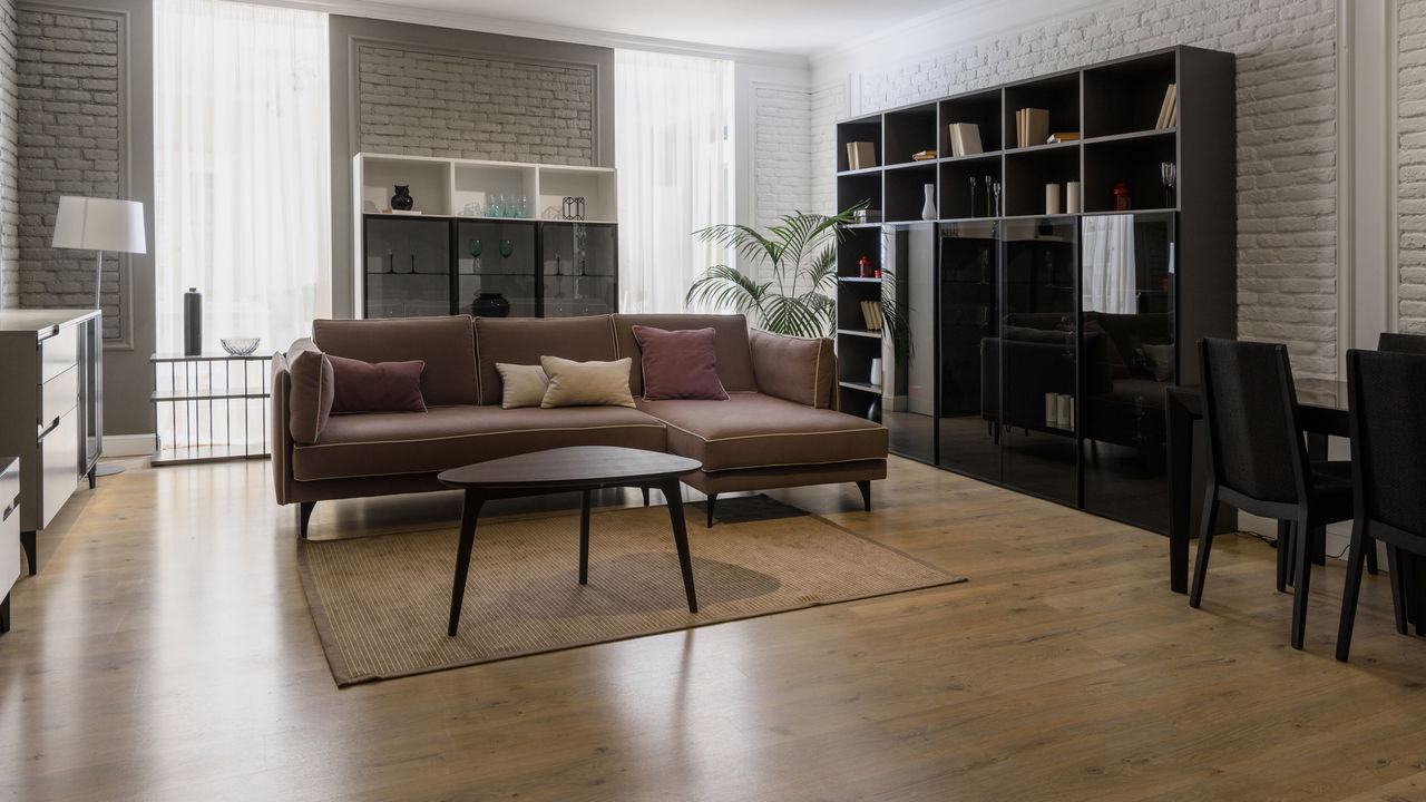 Segredo para deixar sua sala estilosa com poucos objetos