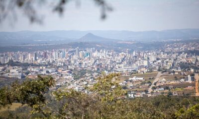 No centro de Minas, essa cidade oferece vida completa