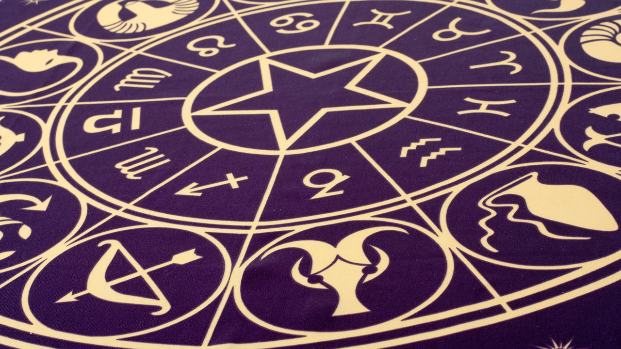 Amor à vista! 5 signos que podem subir ao altar ainda esse ano