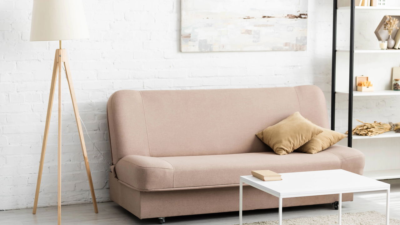 Designers revelam a tendência mais quente de sofás para 2025