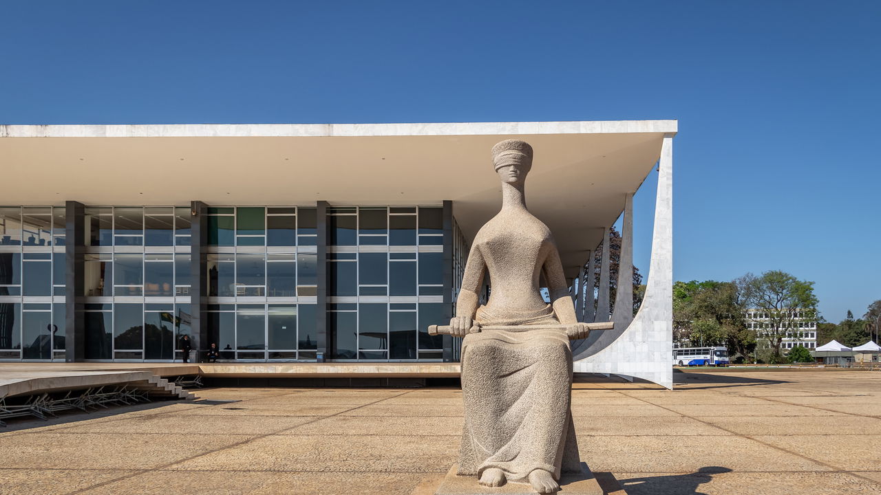 STF autoriza apreensão de documentos e muda regra para devedores