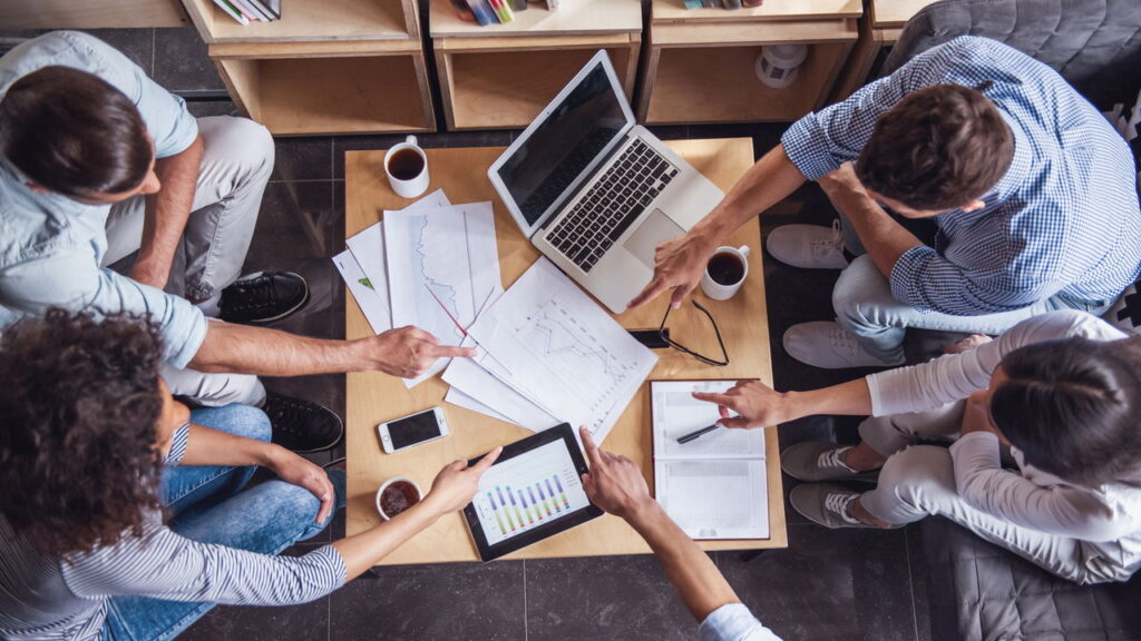 A crise da escala 6x1 expõe como semanas sem folga cobram caro da saúde e da vida familiar