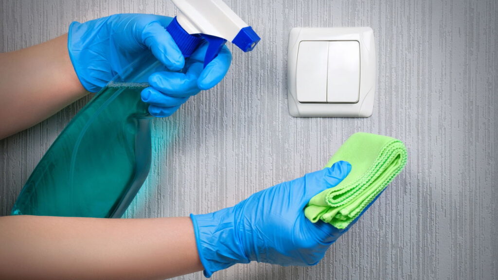 Truques simples para manter o esmalte impecável por dias