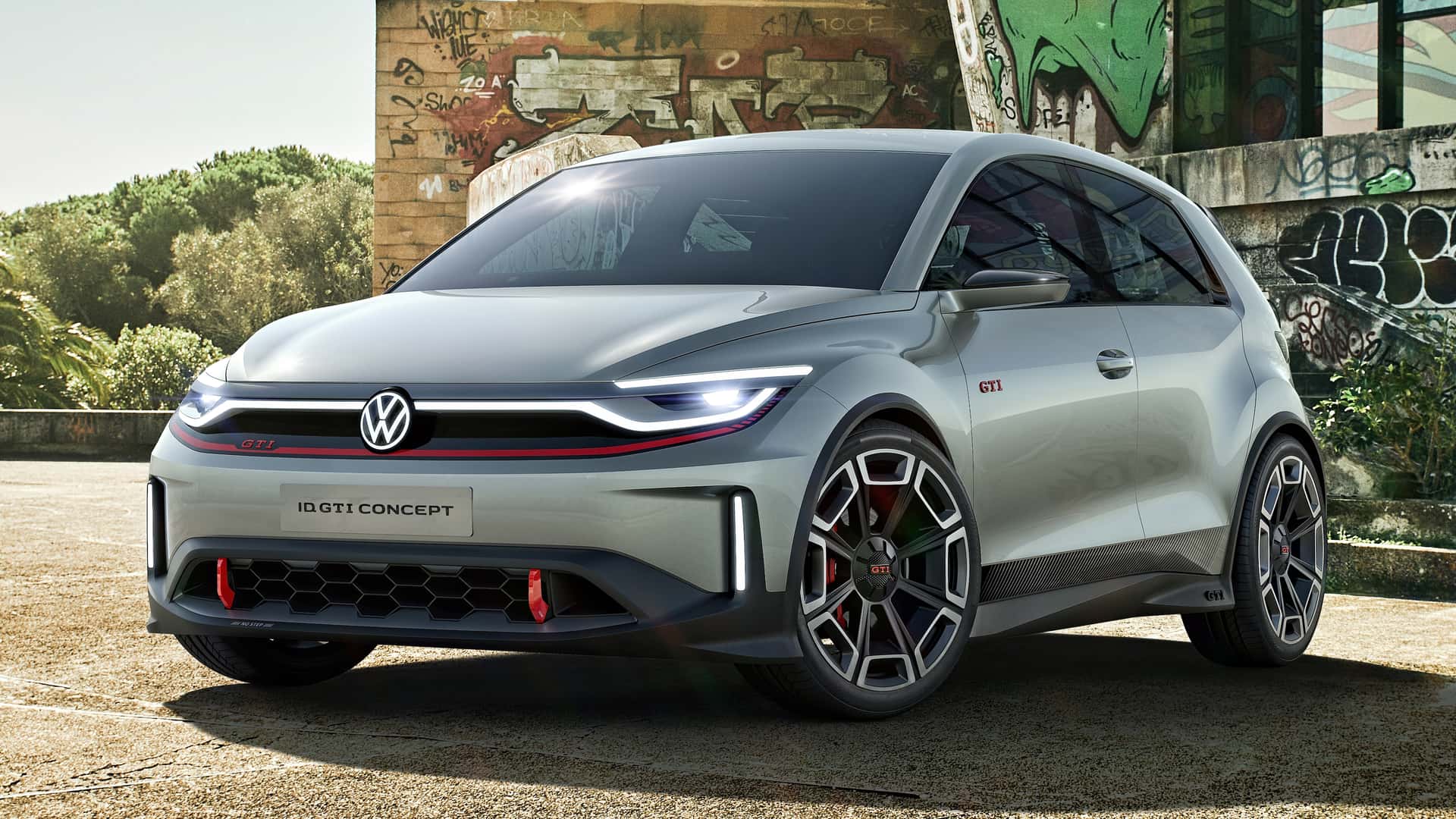 Volkswagen anuncia Golf GTI 100% elétrico com estreia prevista para 2026