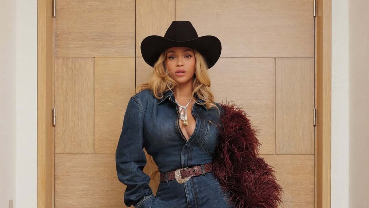 A rainha em paris! o look de Beyoncé que transcendeu o desfile da louis vuitton