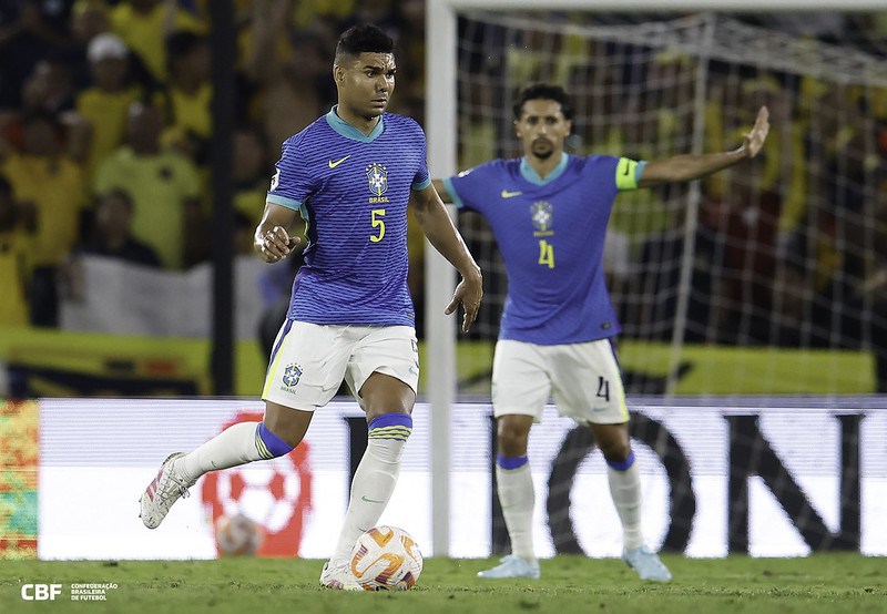 Casemiro, no jogo entre Equador e Brasil