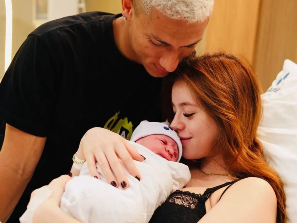 Richarlison e Amanda - Reprodução / Instagram