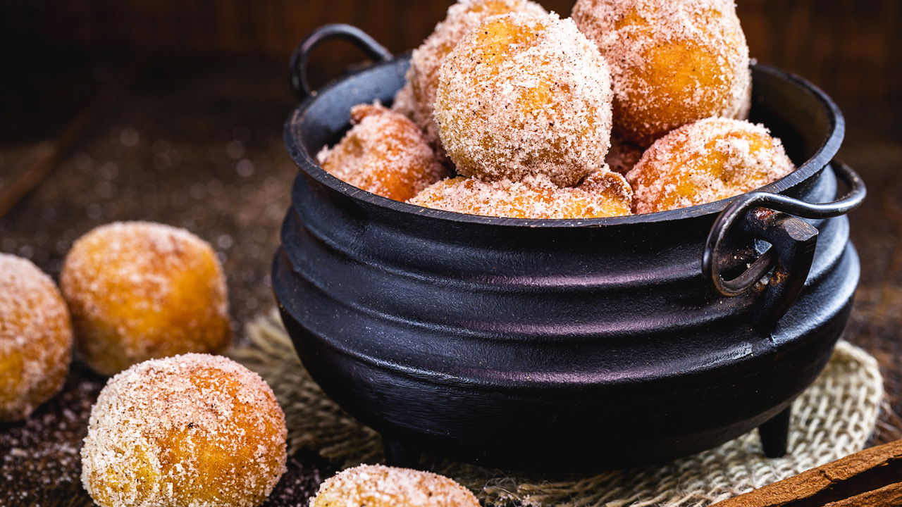 Bolinho de chuva é o doce mais querido dos brasileiros em 2025