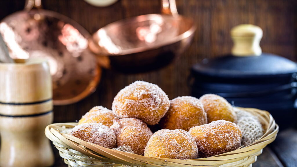 O segredo do bolinho de chuva perfeito! Resgate o sabor da infância em minutos!