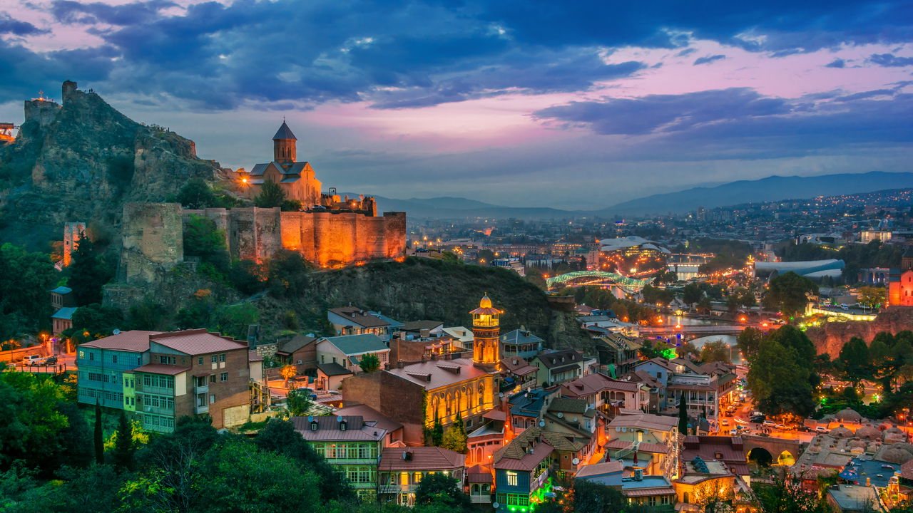 Essa cidade encanta com charme boêmio, sabores autênticos e cultura milenar