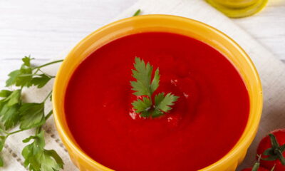 Cansado de conservantes? faça seu molho de tomate saudável e econômico em casa