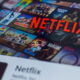 3 séries subestimadas da Netflix que vão te viciar neste mês