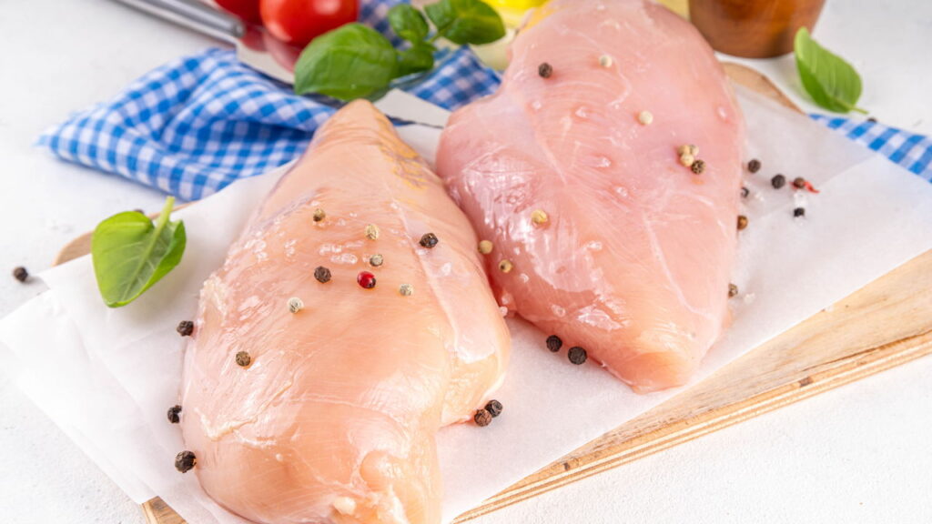 Essa receita de peito frango vai mudar sua vida na cozinha
