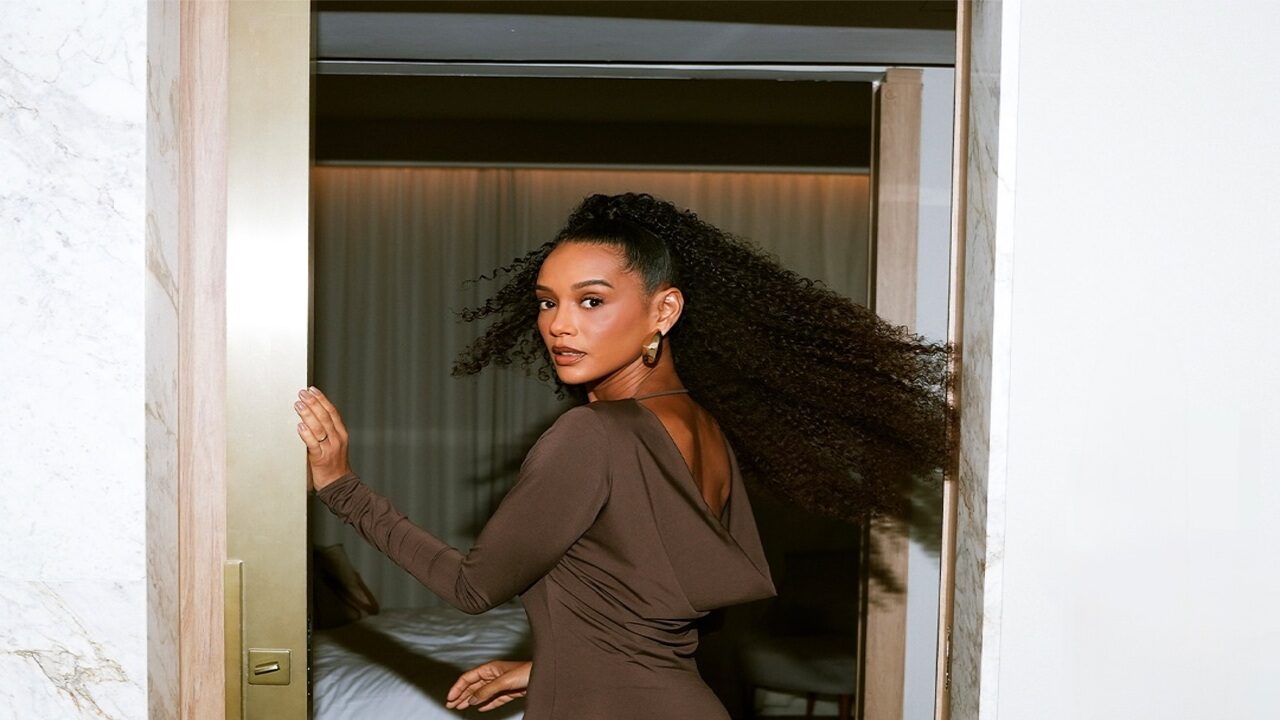 Tons terrosos! O segredo das famosas para um look impecável em 2025!